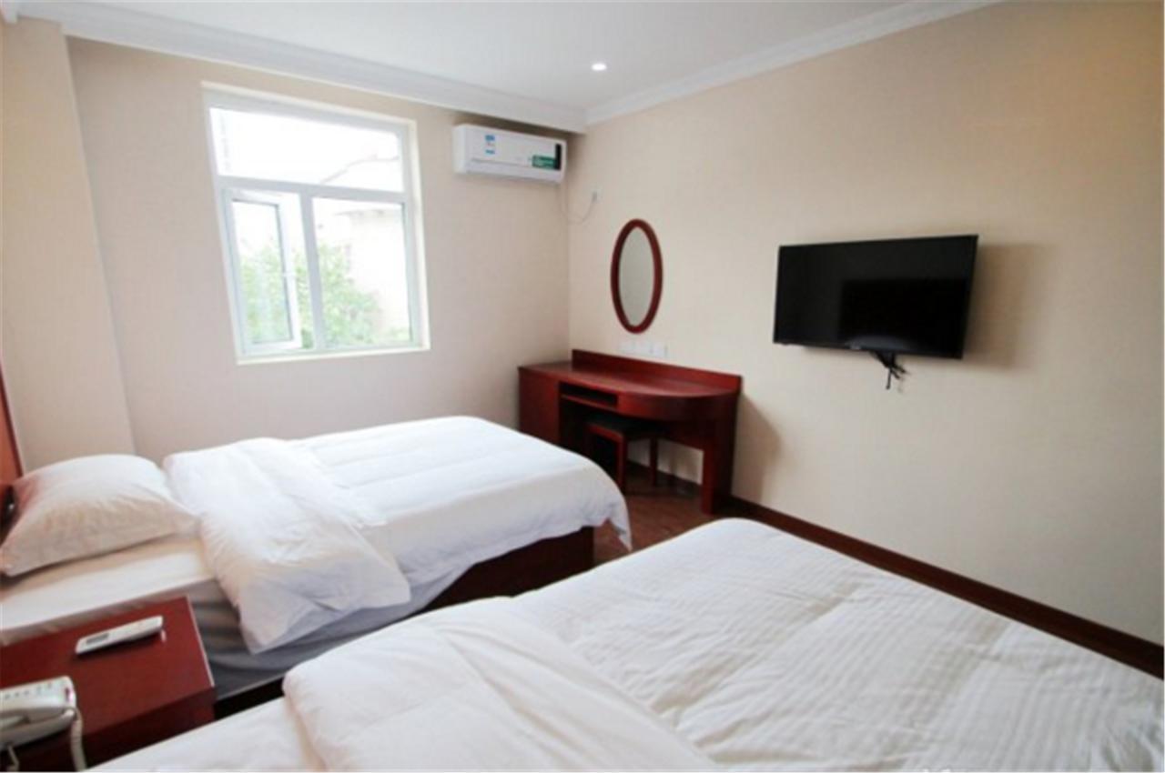 Greentree Inn Shanghai Hongqiao Hub Cao'An Road Huajiang Branch Road Express Hotel Jiading Ngoại thất bức ảnh