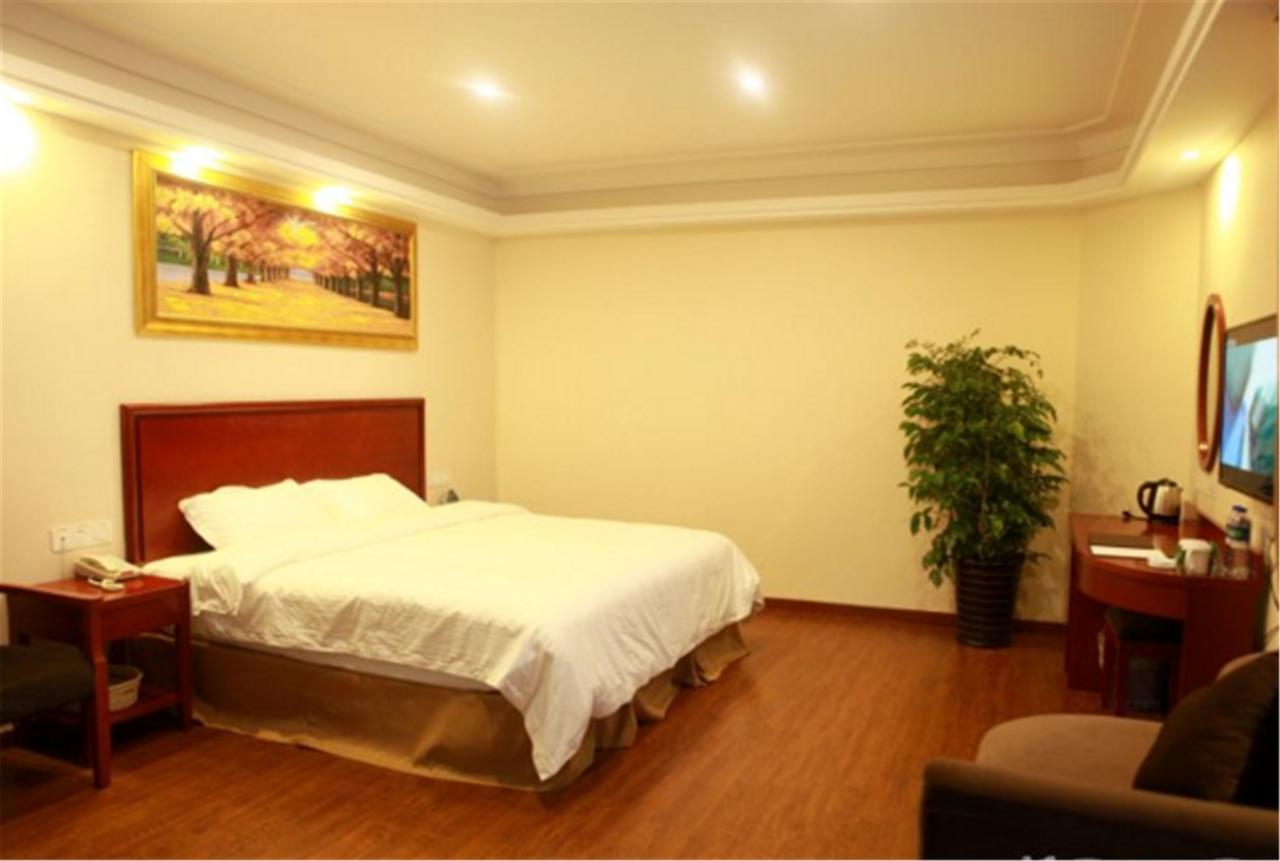 Greentree Inn Shanghai Hongqiao Hub Cao'An Road Huajiang Branch Road Express Hotel Jiading Ngoại thất bức ảnh